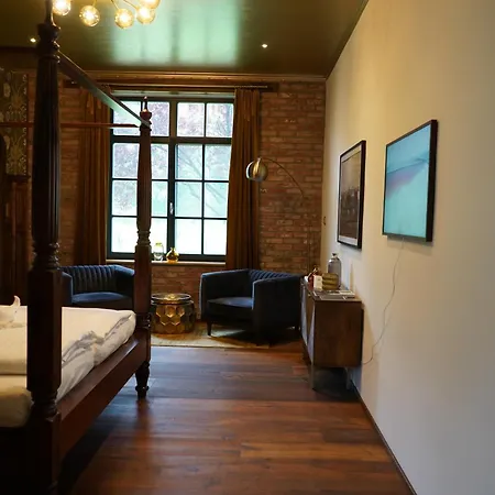 Bed & Breakfast Hofgut Holzmuhle 3*